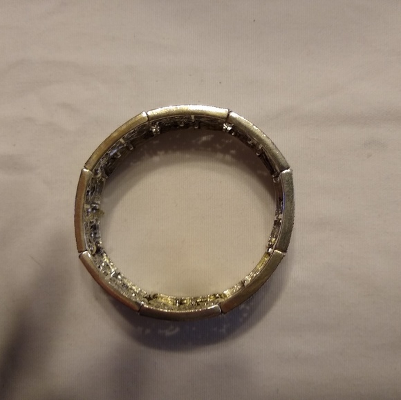 Premier Design Filigree Stretch Bracelet - Picture 2 of 2